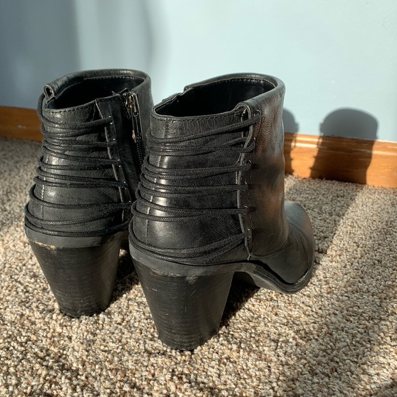 Jessica Simpson ankle booties - Picture 3 of 6